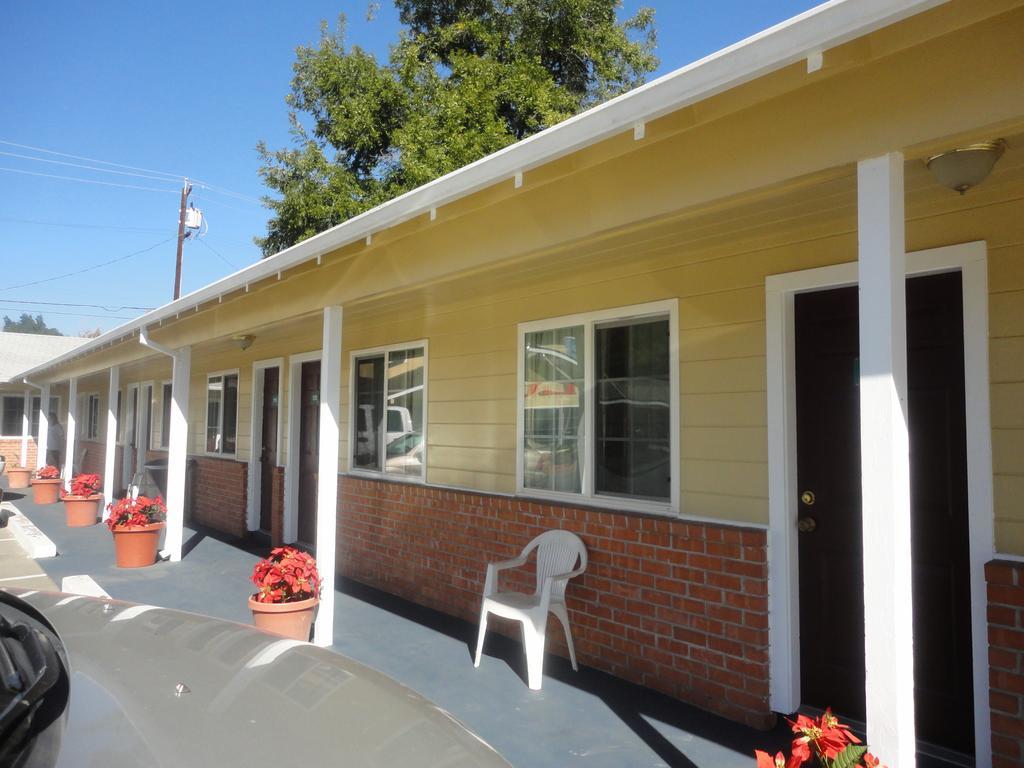 Colusa Motel Exterior photo